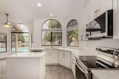 438 E Vaughn Ave, Gilbert, AZ 85234 photo 23