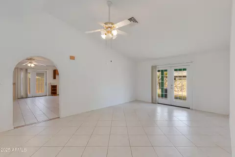 962 E Greenway St, Mesa, AZ 85203 photo 5