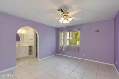 962 E Greenway St, Mesa, AZ 85203 photo 9