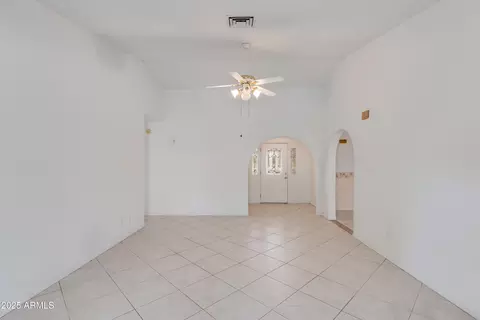 962 E Greenway St, Mesa, AZ 85203 photo 6