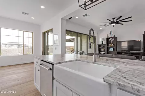 16517 S 7th Pl, Phoenix, AZ 85048 photo 11