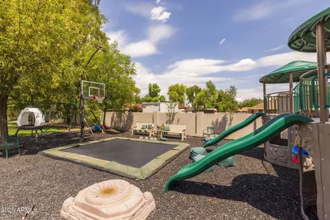 Exterior - 690 E Seattle Slew Ln, Gilbert, AZ 85296 photo 6 of 8