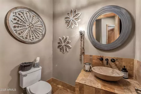 Bath - 690 E Seattle Slew Ln, Gilbert, AZ 85296 photo 6 of 6