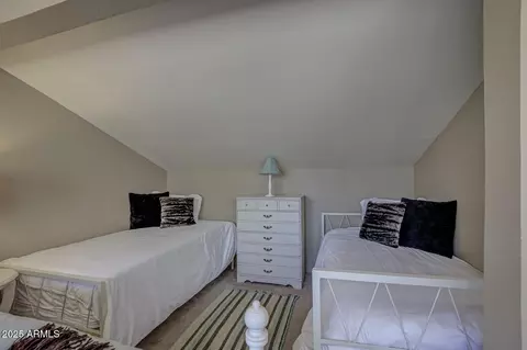 Bedroom - 9167 N Circle Dr S, Pine, AZ 85544 photo 6 of 6