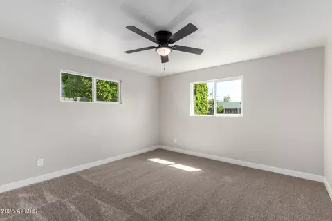 4402 E Mitchell Dr, Phoenix, AZ 85018 photo 28