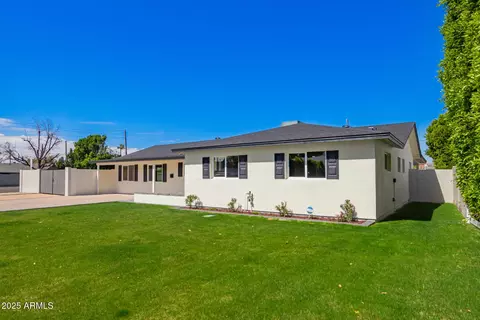 4402 E Mitchell Dr, Phoenix, AZ 85018 photo 6