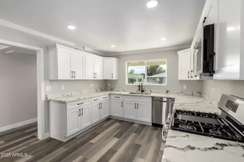 4402 E Mitchell Dr, Phoenix, AZ 85018 photo 14