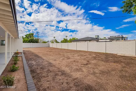 4402 E Mitchell Dr, Phoenix, AZ 85018 photo 38