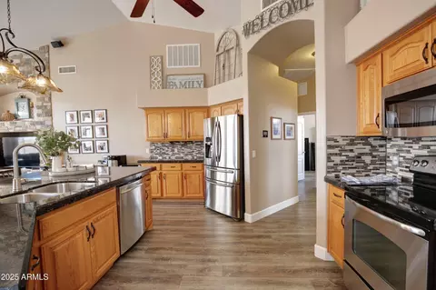 15805 E Lonesome Ln, Gilbert, AZ 85298 photo 32