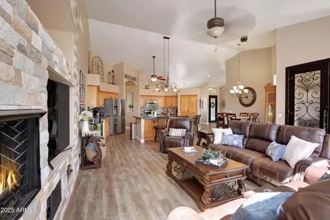 15805 E Lonesome Ln, Gilbert, AZ 85298 photo 24