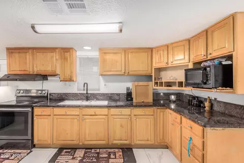 1506 E Marguerite Ave, Phoenix, AZ 85040 photo 9