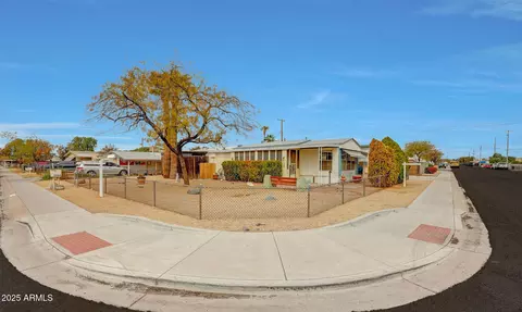 2644 E Kelton Ln, Phoenix, AZ 85032