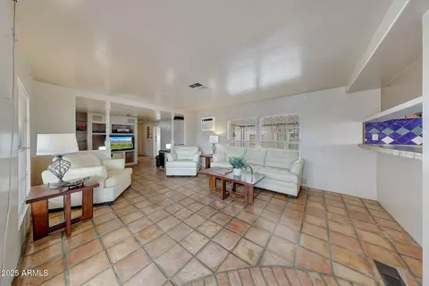2644 E Kelton Ln, Phoenix, AZ 85032 photo 12