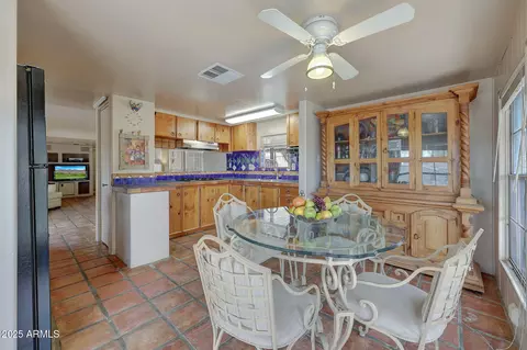 2644 E Kelton Ln, Phoenix, AZ 85032 photo 18