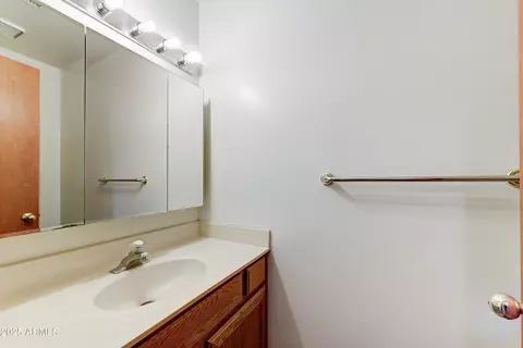 3264 E Vineyard Rd, Phoenix, AZ 85042 photo 14