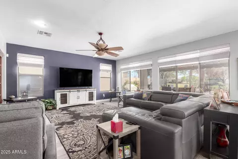 9363 E Mendoza Ave, Mesa, AZ 85209 photo 12