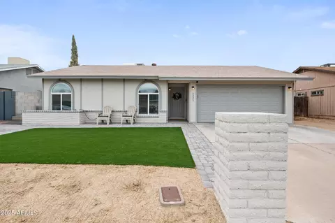 6225 W Mary Jane Ln, Glendale, AZ 85306
