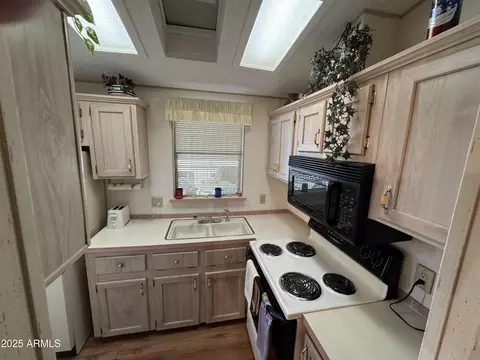 212 E Cholla Ln, Florence, AZ 85132 photo 4