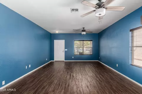 219 E Valley View Dr, Phoenix, AZ 85042 photo 9