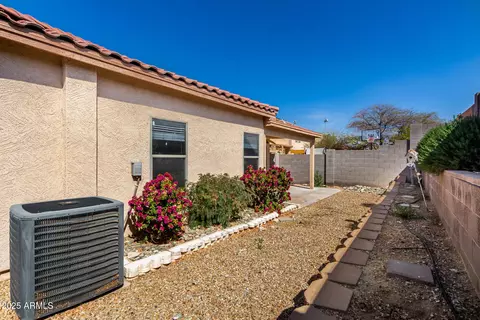 219 E Valley View Dr, Phoenix, AZ 85042 photo 40