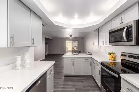 910 N Center St #13, Mesa, AZ 85201