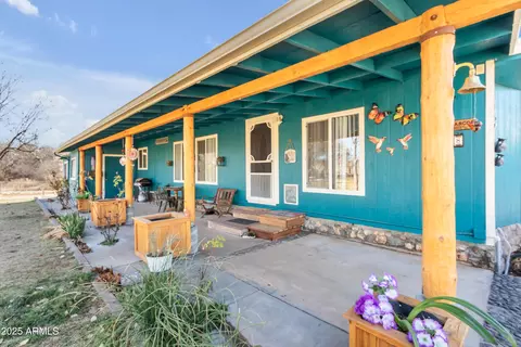 18 N Farm Circle Rd, Cornville, AZ 86325