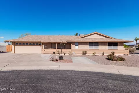 10624 N 102nd Dr, Sun City, AZ 85351
