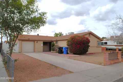 3822 N 48th Dr, Phoenix, AZ 85031