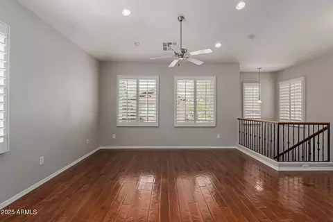 Living - 4289 E Jasper Dr, Gilbert, AZ 85296 photo 4 of 8