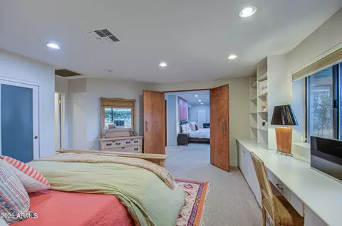 Bedroom - 9415 N 40th St, Phoenix, AZ 85028 photo 6 of 13