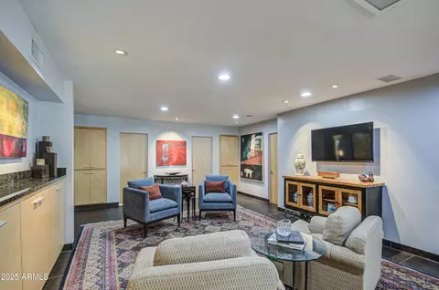 Living - 9415 N 40th St, Phoenix, AZ 85028 photo 10 of 12
