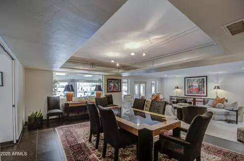 Dining - 9415 N 40th St, Phoenix, AZ 85028 photo 9 of 9