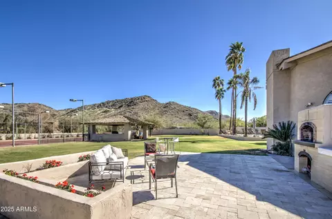 Exterior - 9415 N 40th St, Phoenix, AZ 85028 photo 3 of 17