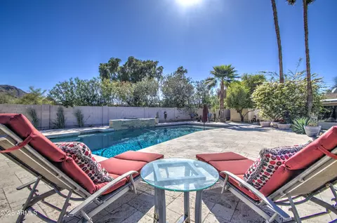 Exterior - 9415 N 40th St, Phoenix, AZ 85028 photo 1 of 17