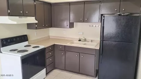 9222 N 35th Ave #11, Phoenix, AZ 85051