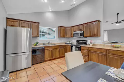 430 E Utopia Rd, Phoenix, AZ 85024 photo 7