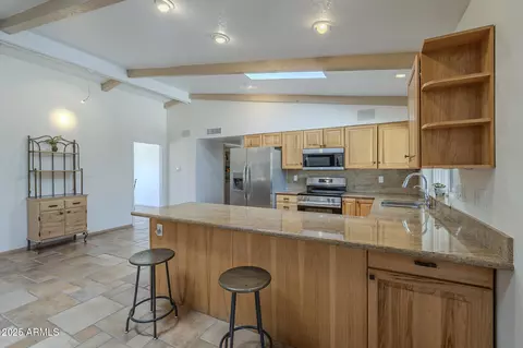 Kitchen - 218 E Caribbean Ln, Phoenix, AZ 85022 photo 3 of 7