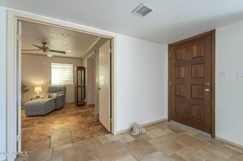 Entry Way - 218 E Caribbean Ln, Phoenix, AZ 85022 photo 2 of 2