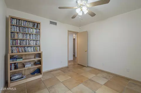 Bedroom - 218 E Caribbean Ln, Phoenix, AZ 85022 photo 2 of 2