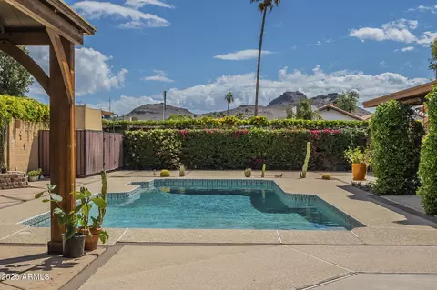 Exterior - 218 E Caribbean Ln, Phoenix, AZ 85022 photo 4 of 11