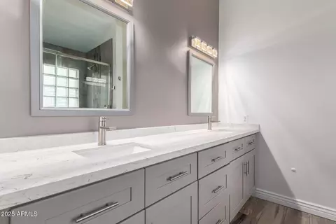Bath - 4537 E Towne Ln, Gilbert, AZ 85234 photo 1 of 3