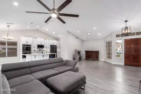 Entry Way - 4537 E Towne Ln, Gilbert, AZ 85234 photo 1 of 1