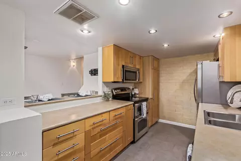 1010 E Redfield Rd, Tempe, AZ 85283 photo 13