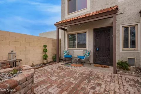 1010 E Redfield Rd, Tempe, AZ 85283 photo 2