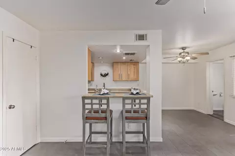 1010 E Redfield Rd, Tempe, AZ 85283 photo 10