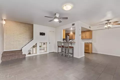 1010 E Redfield Rd, Tempe, AZ 85283 photo 8