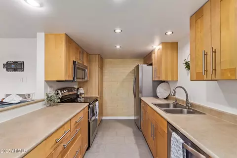 1010 E Redfield Rd, Tempe, AZ 85283 photo 12
