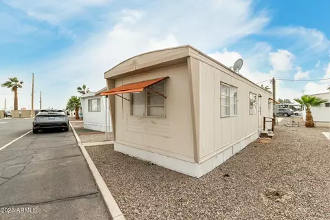 730 S Country Club Dr #5, Mesa, AZ 85210