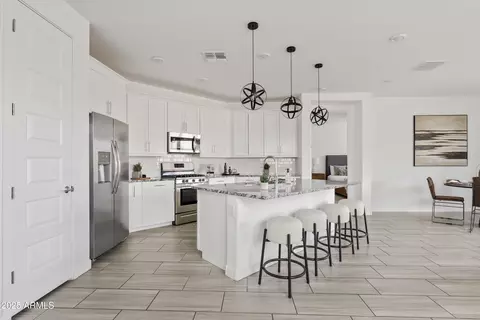 9854 E Red Giant Dr, Mesa, AZ 85212 photo 4