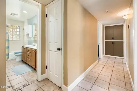 3509 E Highland Ave, Phoenix, AZ 85018 photo 21